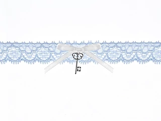 Világoskék combcsipke szatén masnival, kulccsal 2,5 cm