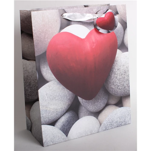 Dísztasak piros szív köves 23 x 18 cm